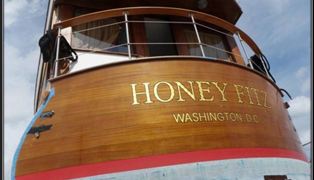 HONEY FITZ yacht charter 2