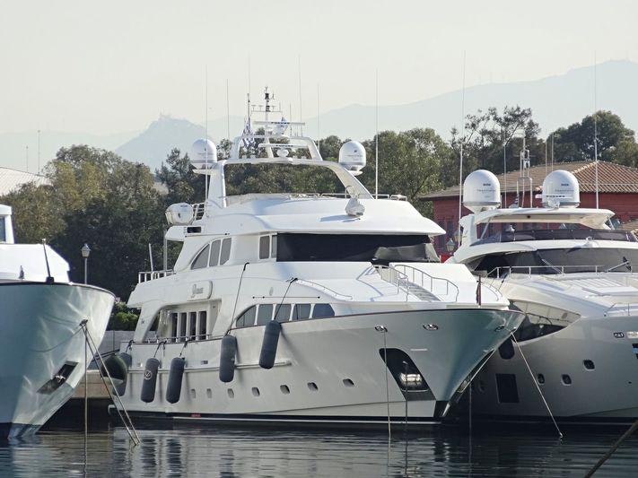 OAK YACHT CHARTER yacht charter