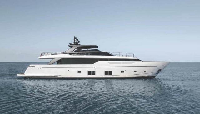 MARY yacht charter 4