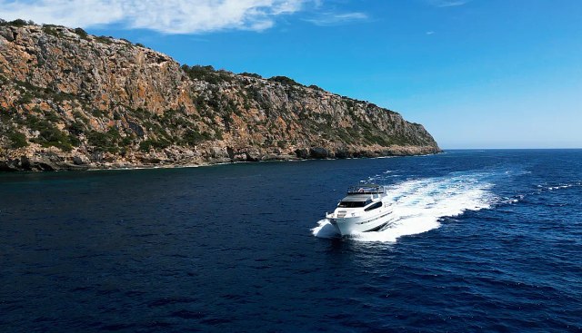 MA BELLA yacht charter 4