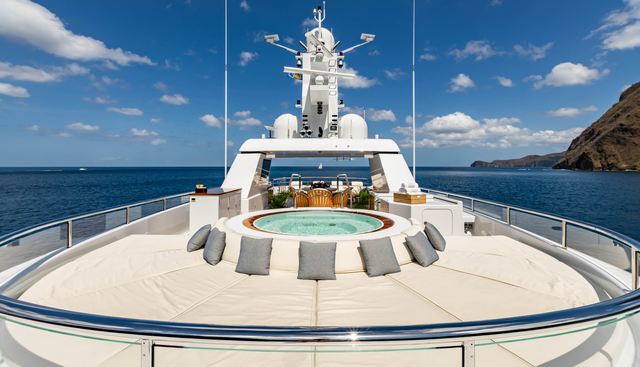 HARLE yacht charter 2
