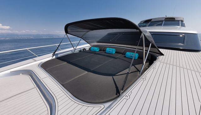 LAUREN V yacht charter 3