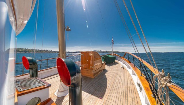 BLUE PETER yacht charter 2