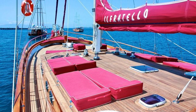 IL FRATELLO yacht charter 3