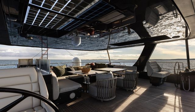 OTOCTONE yacht charter 4
