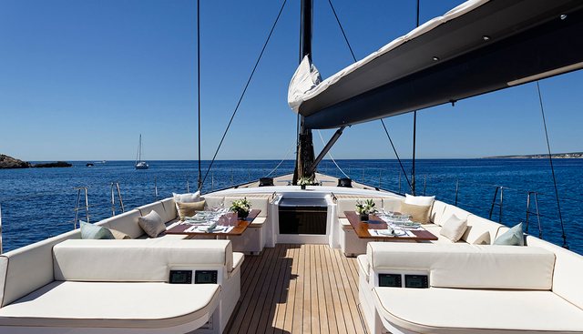 DARLIN yacht charter 3
