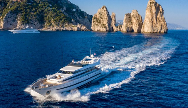 SANDI IV yacht charter 5