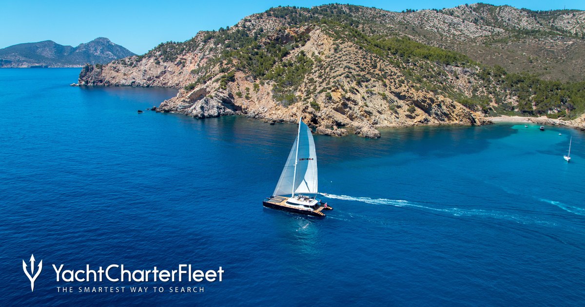 MASHUA BLUU yacht charter 2
