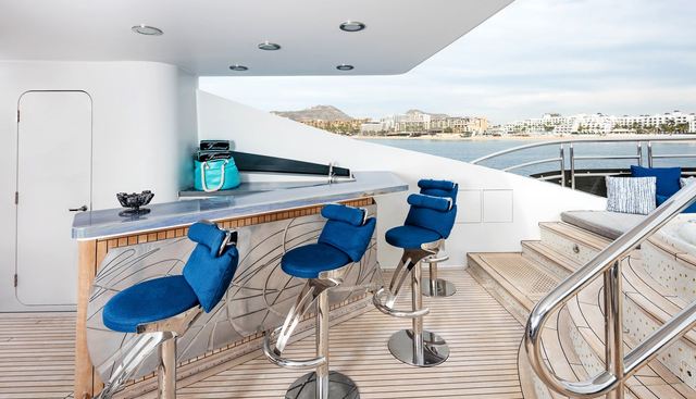 CHAMPAGNE SEAS yacht charter 5