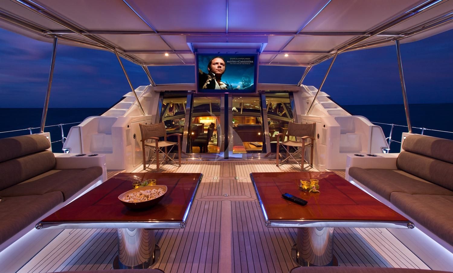 GENEVIEVE yacht charter 5