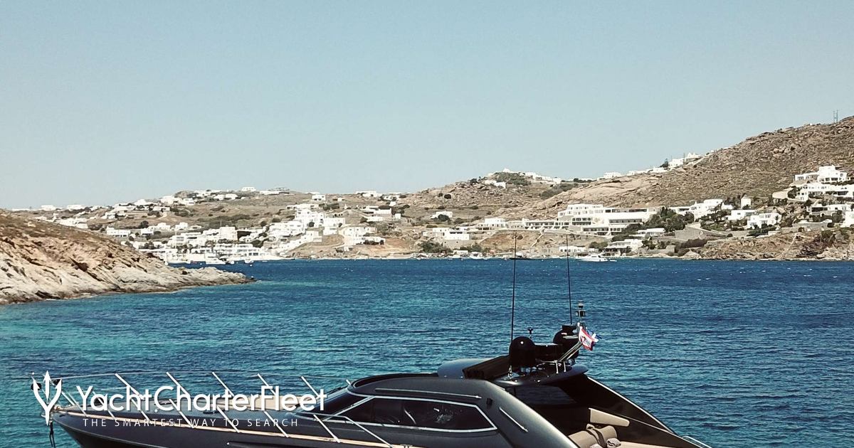 007 yacht charter 2