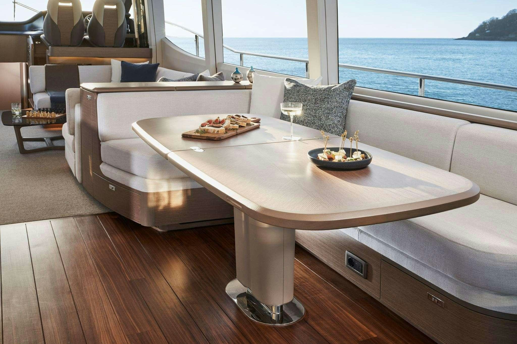 ELIZABETH yacht charter 3