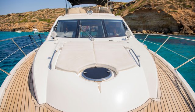 MIDNIGHT SUMMER DREAM yacht charter 3