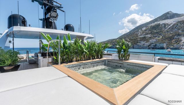 LEL yacht charter 3
