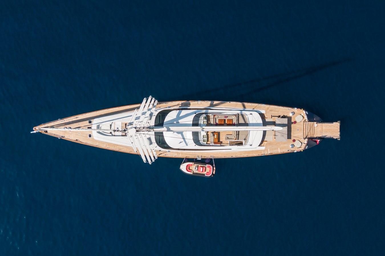FAVOURITE CHILD yacht charter 5