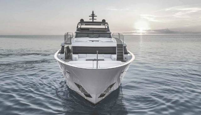 MARY yacht charter 3