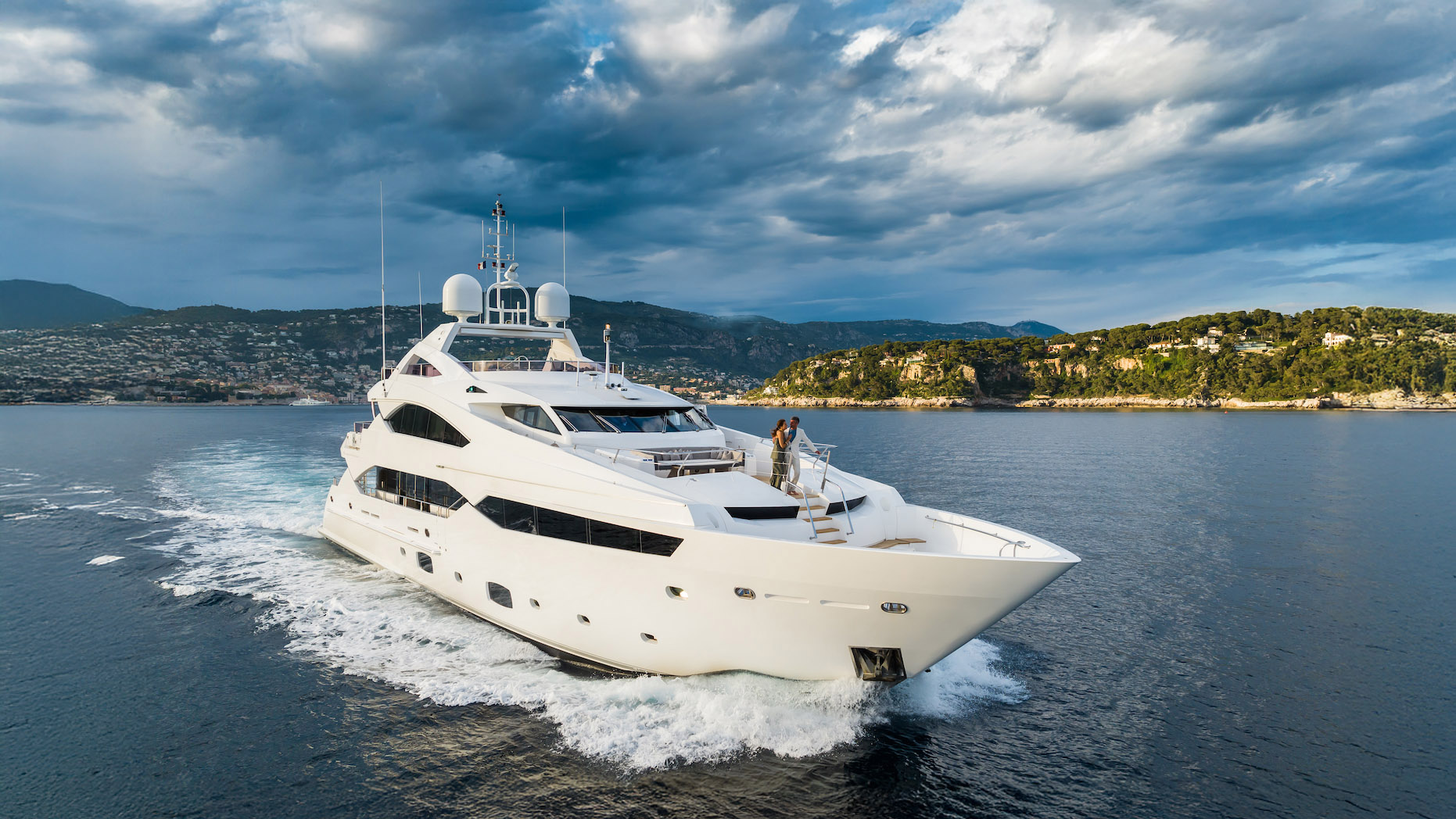 THUMPER YACHT CHARTER yacht charter