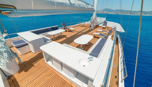 BELLA MARE yacht charter 4