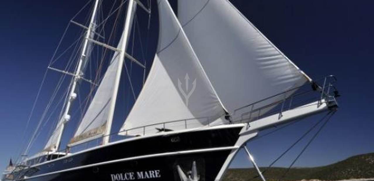 DOLCE MARE yacht charter 1