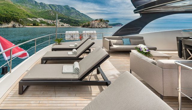 PERTULA yacht charter 3