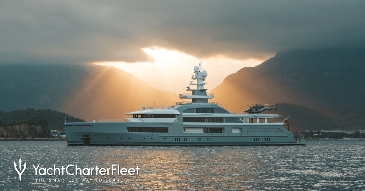CLOUDBREAK yacht charter 2
