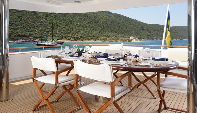 AZZURRA II yacht charter 4