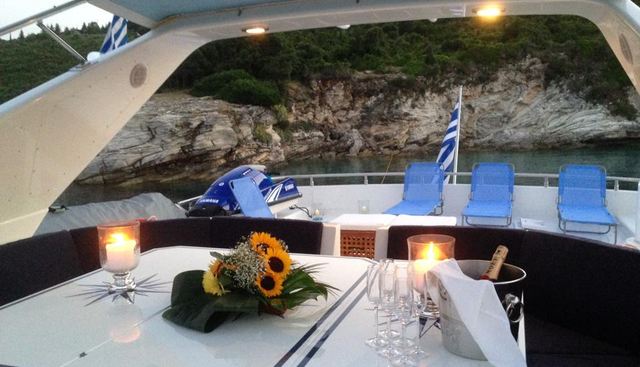 VENUS VISTORIA yacht charter 4