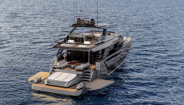 COCO yacht charter 5