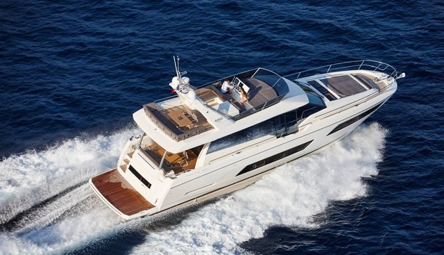 BLUEM yacht charter 5