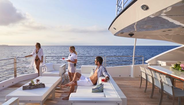 SEASHELL yacht charter 5