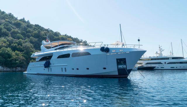 JAFE TICA yacht charter 3