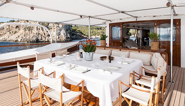 SHEMARA yacht charter 5
