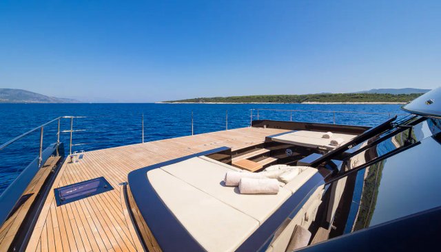 AMBER ONE yacht charter 4