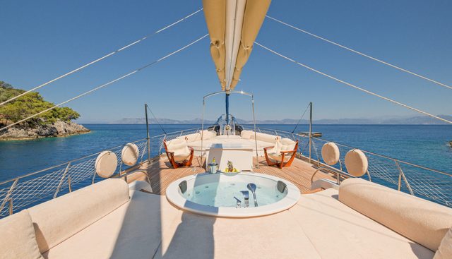 TARKAN 5 yacht charter 3