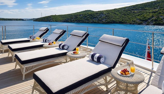 REVE D'OR yacht charter 5