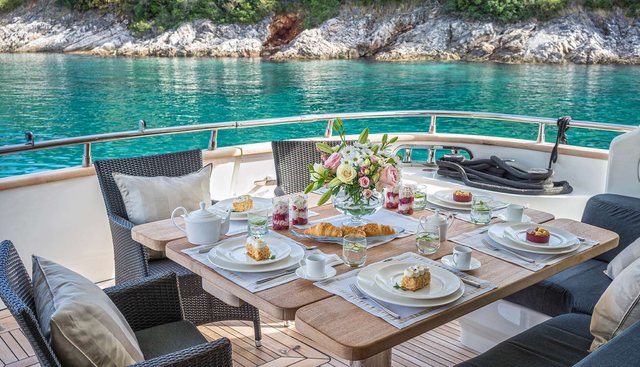 JANTAR yacht charter 4
