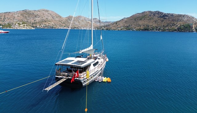 ARNI yacht charter 5