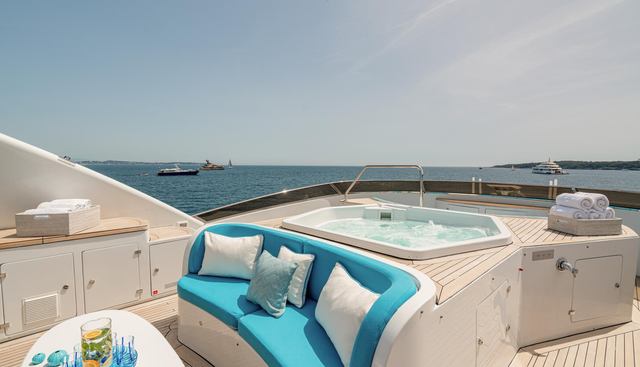 BANG! yacht charter 2