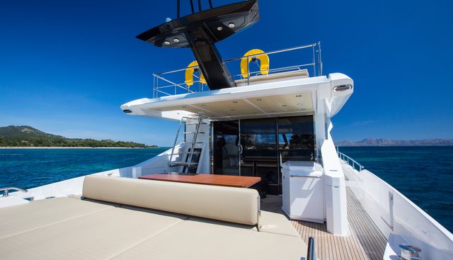 TOFFEE CRISP yacht charter 3