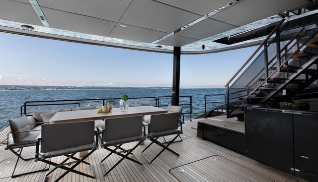 GRAYONE yacht charter 5