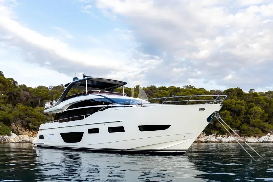 VISTA YACHT CHARTER yacht charter