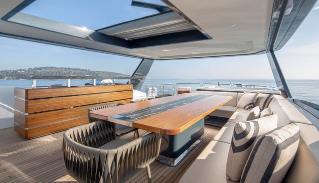 MAJERA yacht charter 5