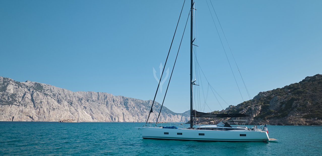 AMURI YACHT CHARTER yacht charter