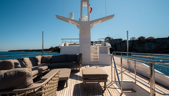 HELIAD III yacht charter 4