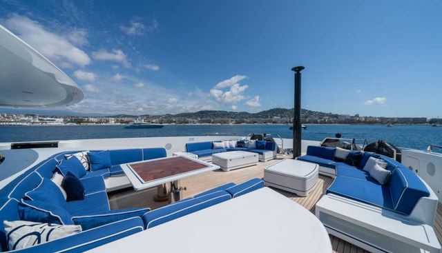 ALULIM yacht charter 4