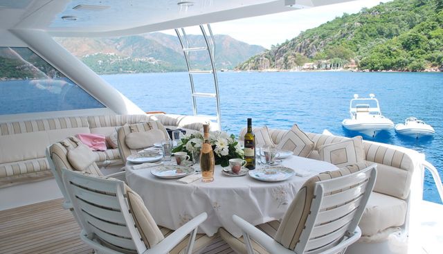 GILAINE O yacht charter 4