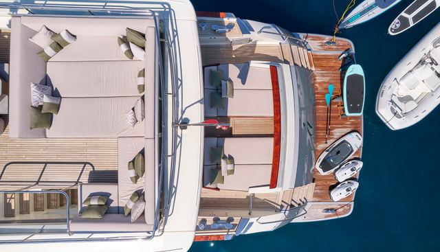 APMONIA yacht charter 5