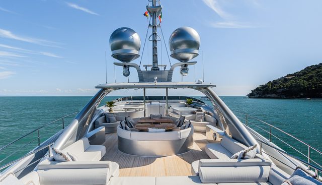 SILVER WIND yacht charter 4