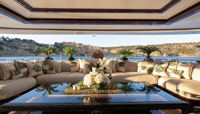 ILLUSION V yacht charter 4