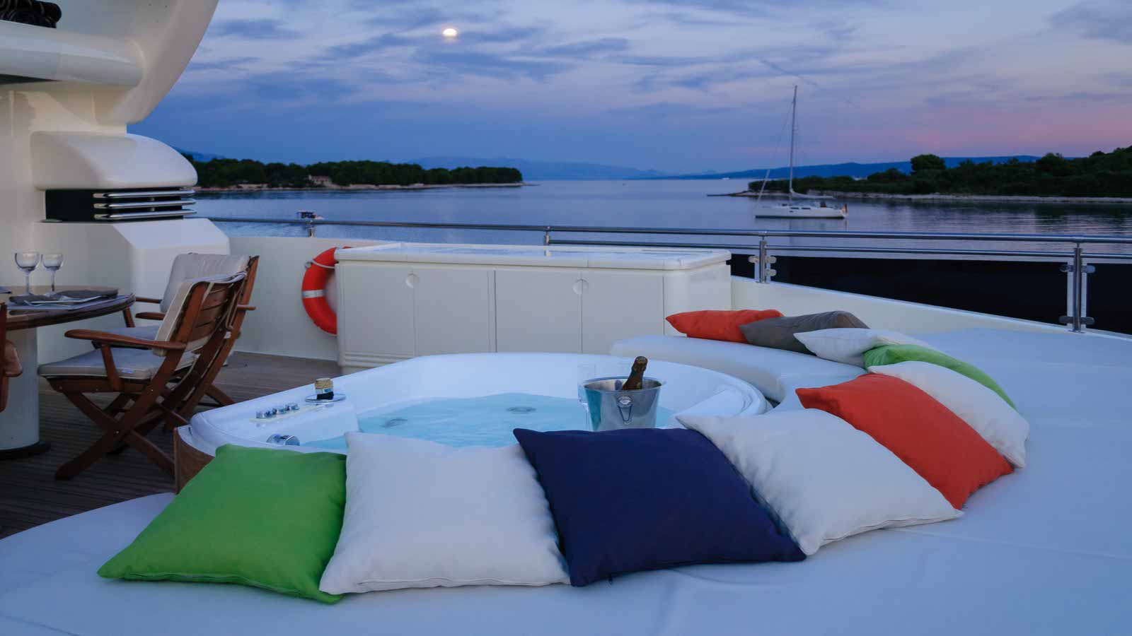 NOVELA yacht charter 5